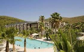 Green Bay Resort & Spa